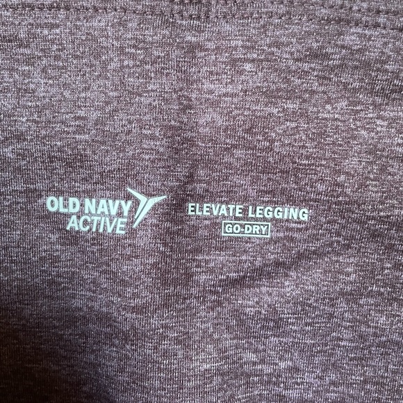 Old Navy Active Elevate ColorBlock Leggings Size Medium in Excellent Condition - Picture 5 of 11